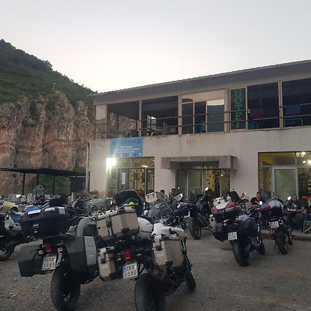 Rozafa Ferry & Accommodation Koman Exterior foto