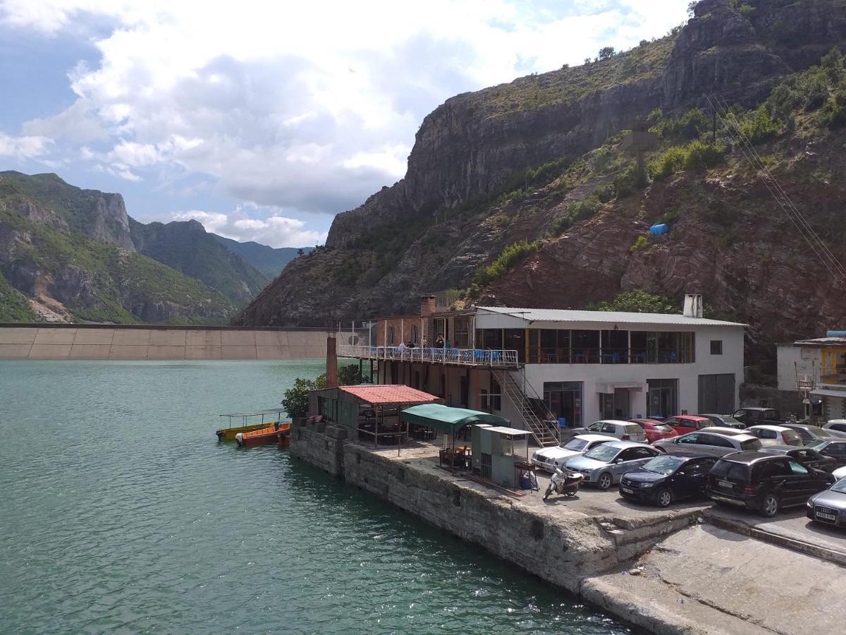Rozafa Ferry & Accommodation Koman Exterior foto